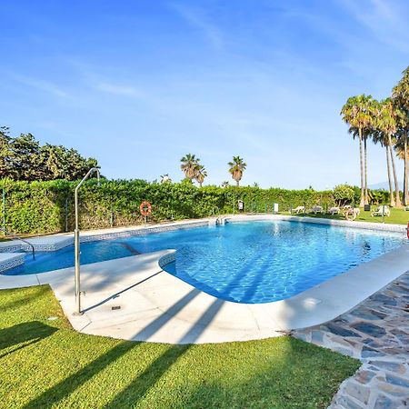 Modern Beach Apartment Romana Playa 723 In Marbella, Elviria Экстерьер фото