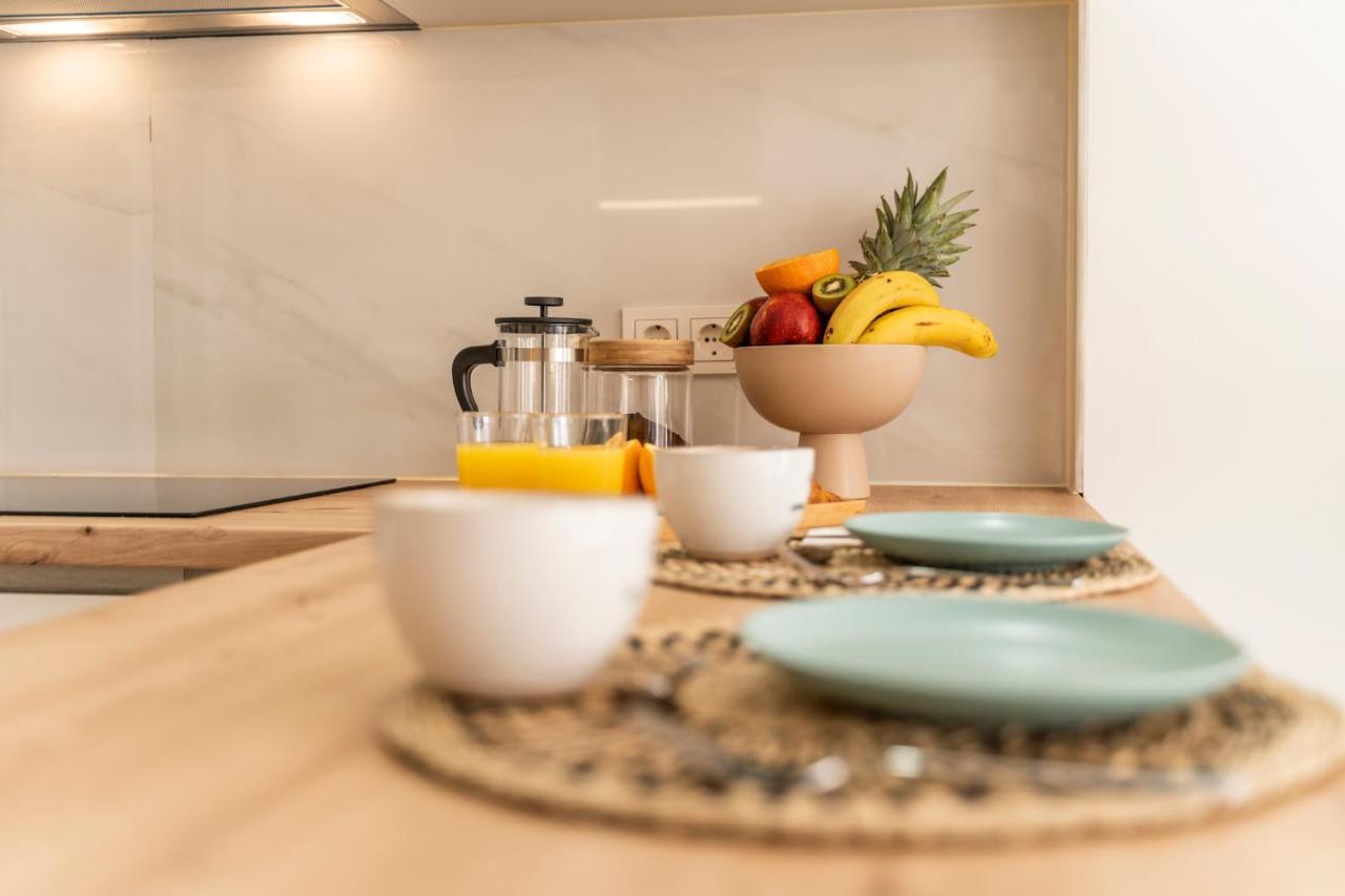Modern Beach Apartment Romana Playa 723 In Marbella, Elviria Экстерьер фото