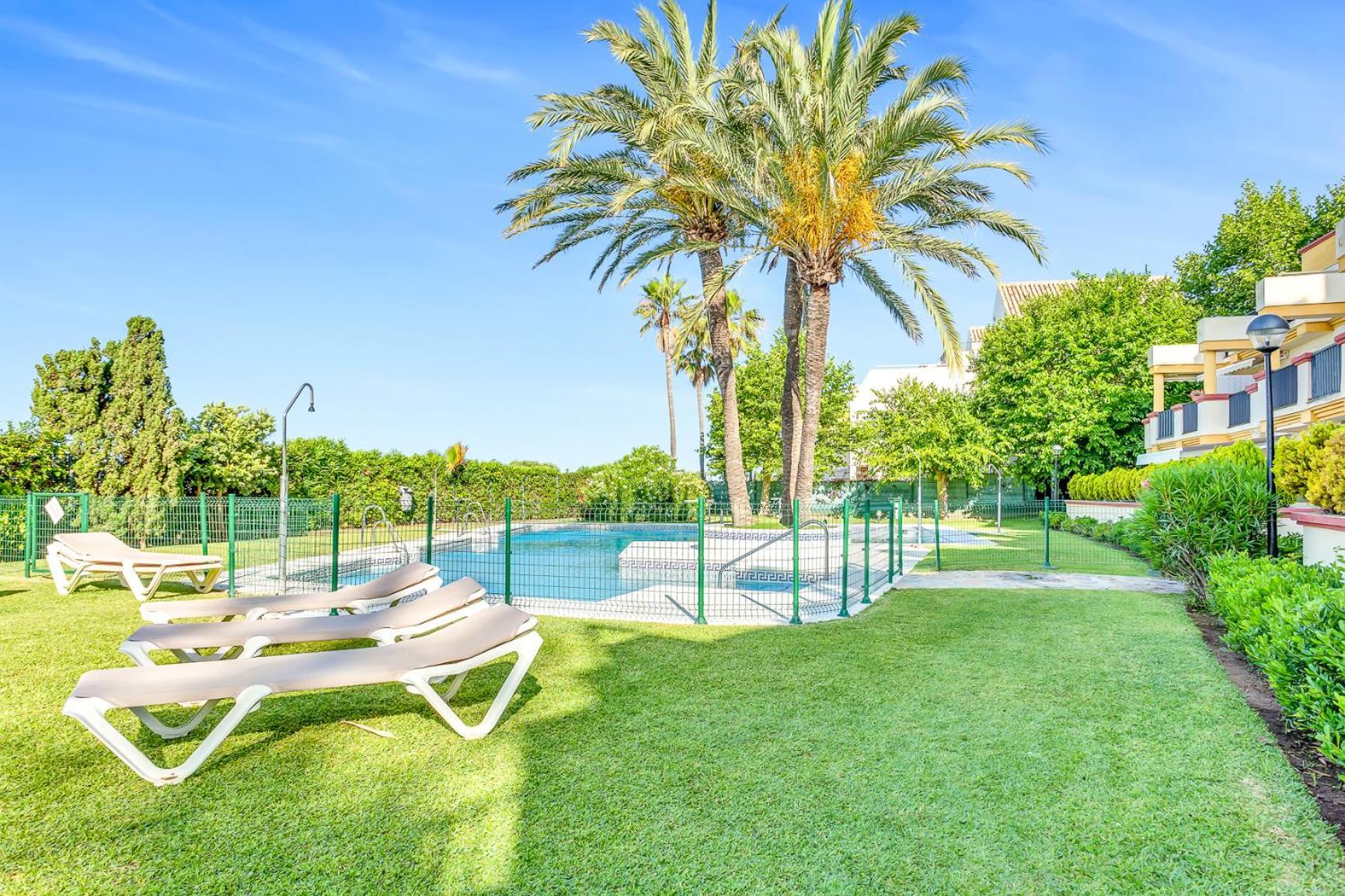 Modern Beach Apartment Romana Playa 723 In Marbella, Elviria Экстерьер фото